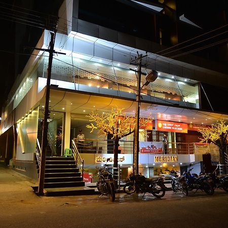 Amber Castle 호텔 하산 외부 사진